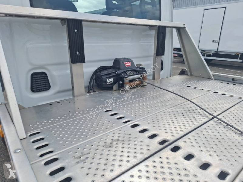 Véhicule utilitaire Iveco 35C16H EMP 4100