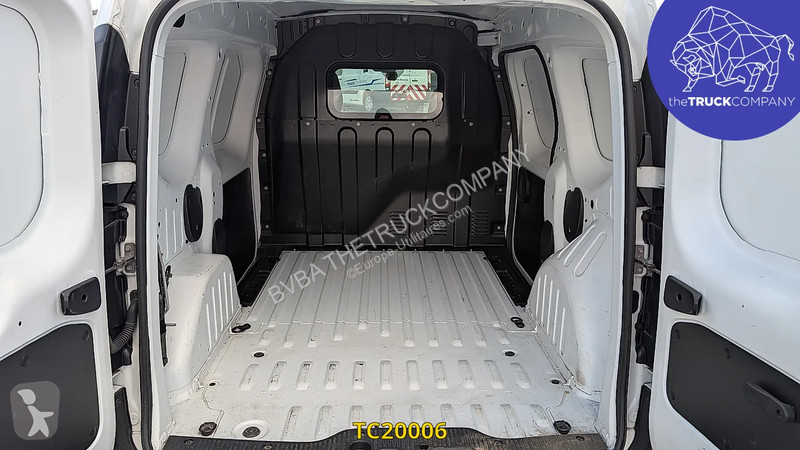 Véhicule utilitaire Renault VAN DCI 75 CV
