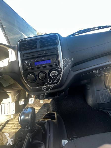 Véhicule utilitaire Piaggio NP6