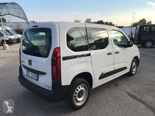 Véhicule utilitaire Fiat Doblo van d.cab XL 1.5...