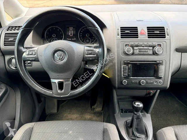 Véhicule utilitaire Volkswagen 1.2TFSI 5-DOORS...