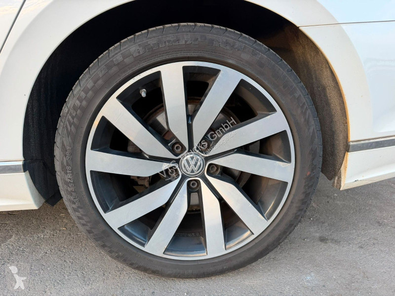 Véhicule utilitaire Volkswagen Variant Highline...