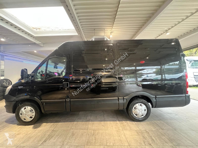 Véhicule utilitaire Iveco 35S17 *AHK=3,500...