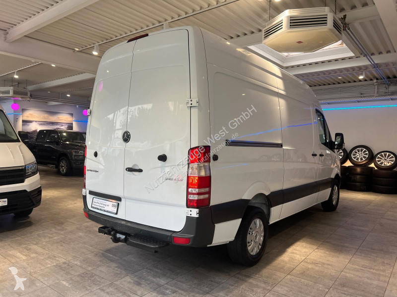 Véhicule utilitaire Mercedes 316 CDI...