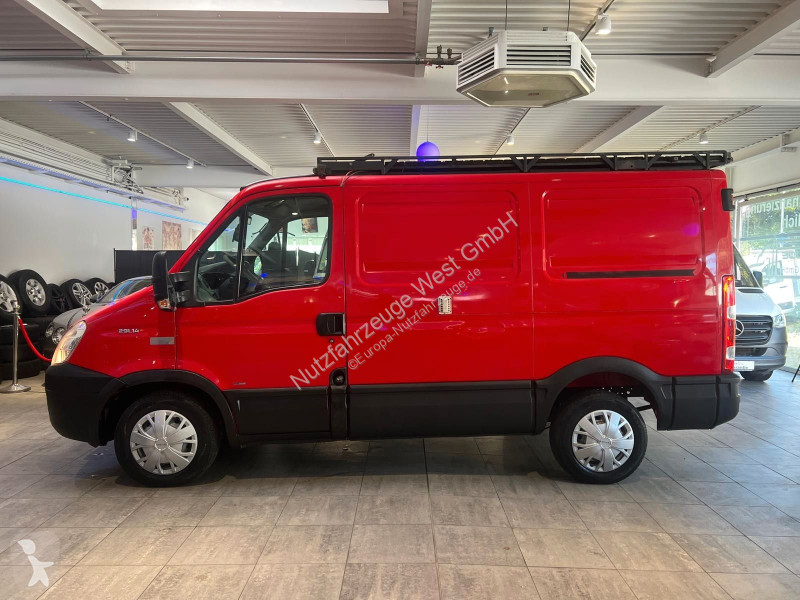 Véhicule utilitaire Iveco...