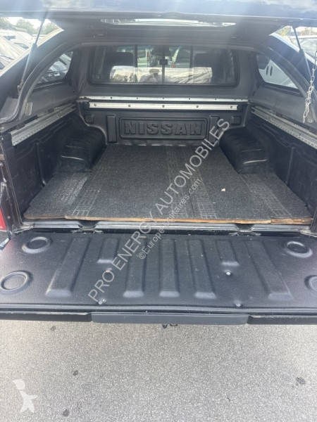 Véhicule utilitaire Nissan NAVARA 2.5 DCI 174CH...