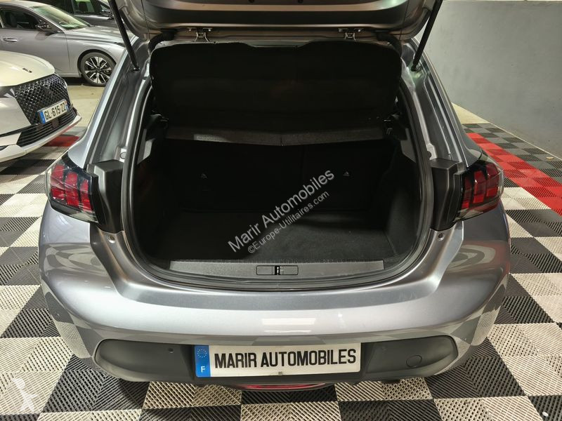 Véhicule utilitaire Peugeot 208
