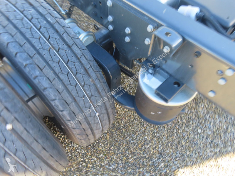 Véhicule utilitaire Iveco 70C18H/P Neufahrzeug...