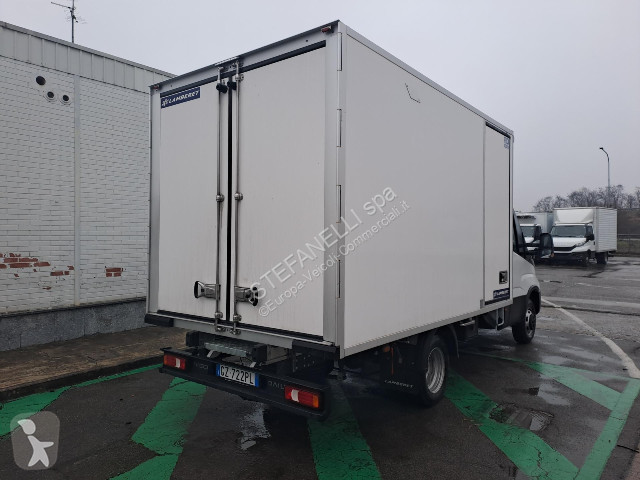 Véhicule utilitaire Iveco DAILY 35C16H3.0...