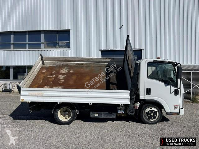 Véhicule utilitaire Isuzu