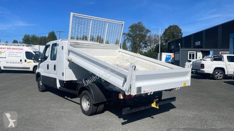 Véhicule utilitaire Iveco 35C16