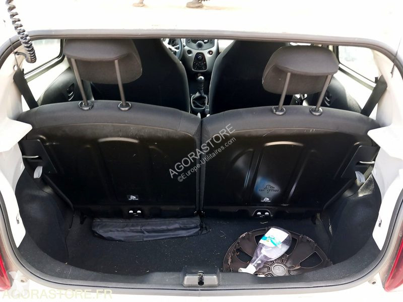 Peugeot 108 van