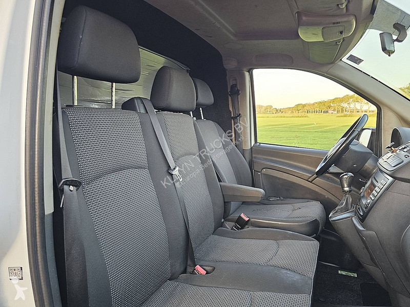 Véhicule utilitaire Mercedes 116 Kompakt 4x4 ac...