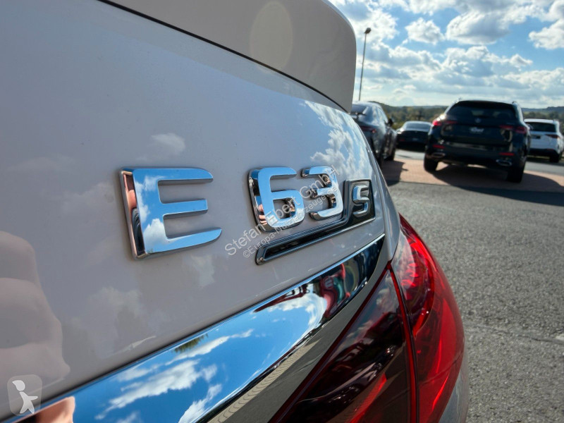 Véhicule utilitaire Mercedes E 63 A...