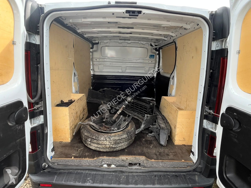 Véhicule utilitaire Nissan II 2.0 DCi 130 L1H1...