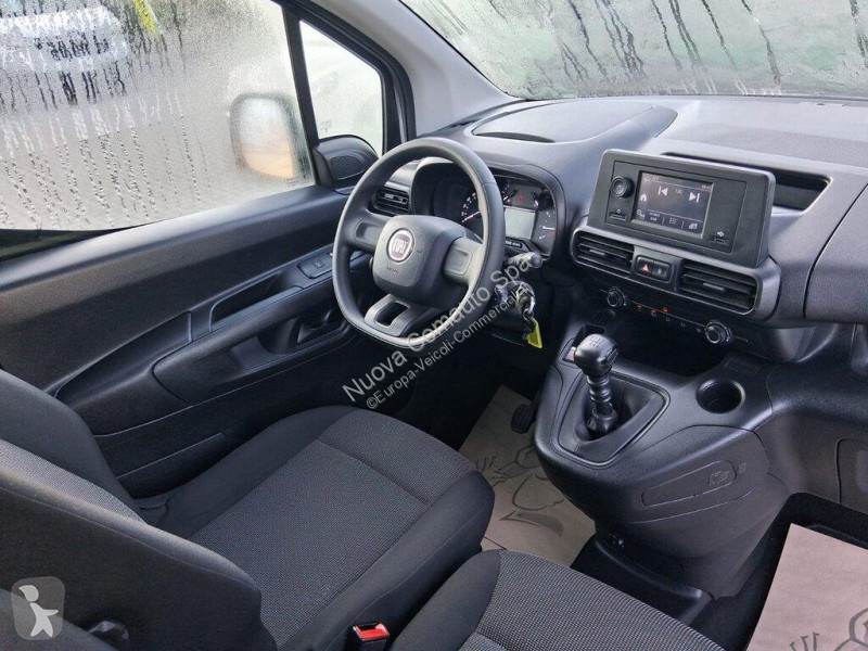 Véhicule utilitaire Fiat III