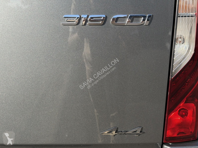 Véhicule utilitaire Mercedes 319 CDI 4X4...