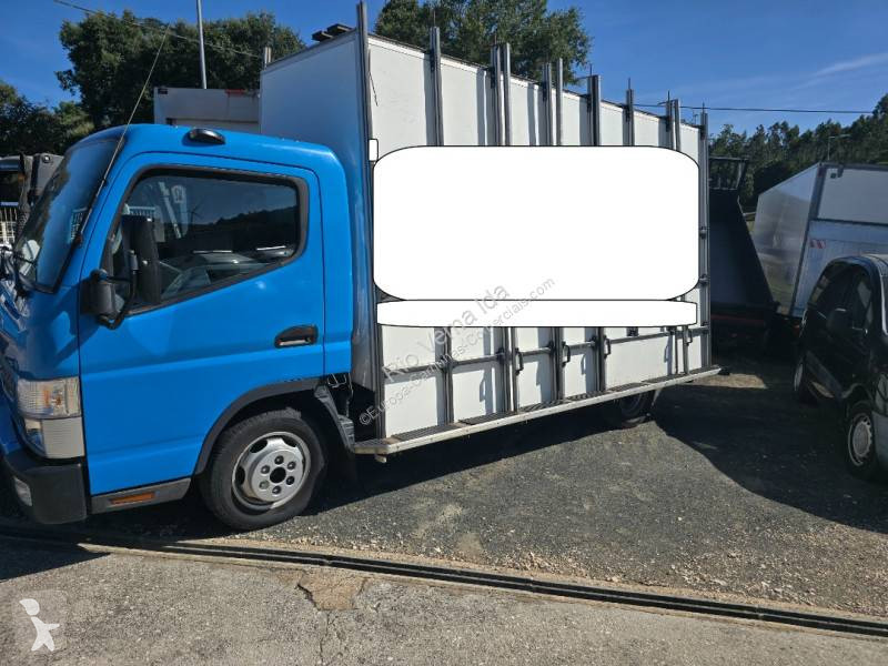 Véhicule utilitaire Mitsubishi Fuso 3C13