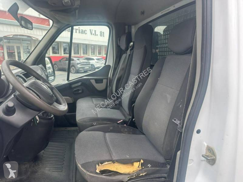 Véhicule utilitaire Renault 125 DCI