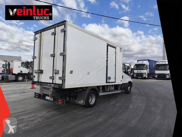 Véhicule utilitaire Iveco 72 C 18