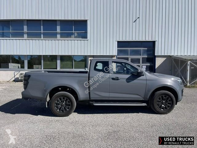 Véhicule utilitaire Isuzu