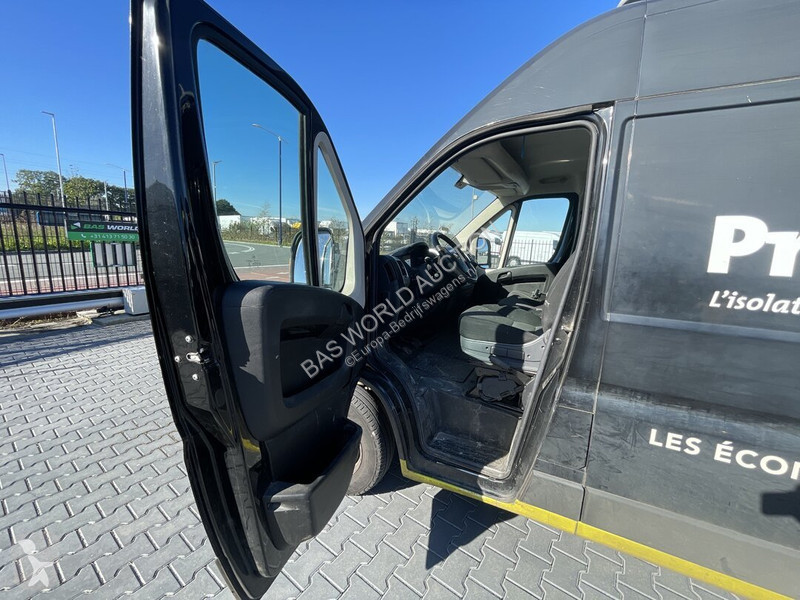 Véhicule utilitaire Fiat 120PK