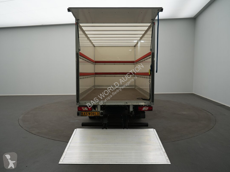 Véhicule utilitaire Ford 130pk