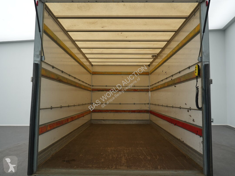 Véhicule utilitaire Iveco 35S16