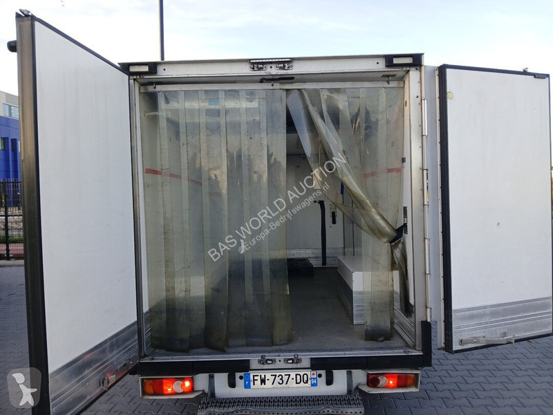 Véhicule utilitaire Renault 2.3CDI