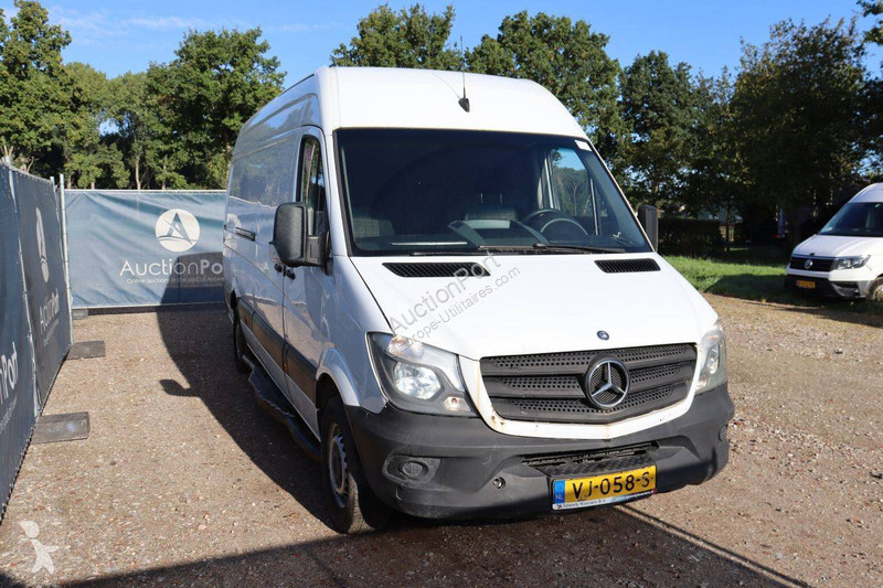 Véhicule utilitaire Mercedes 310 CDI
