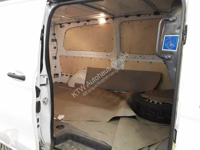 عربة نفعية Mercedes Vito116CDI KA...