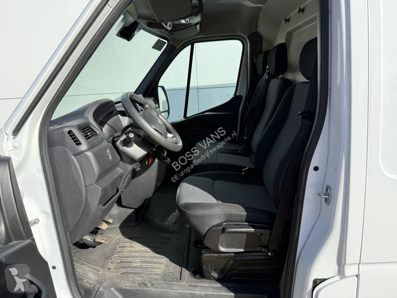 Véhicule utilitaire Renault 2.3DCi 135PK