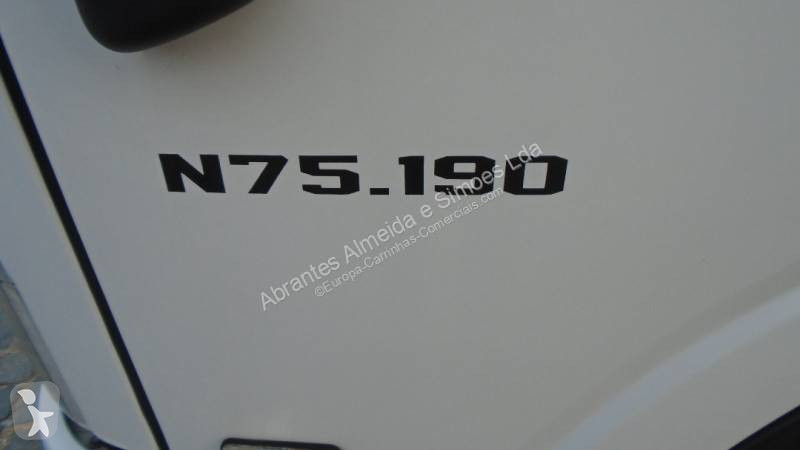 Kamion Isuzu 75.190
