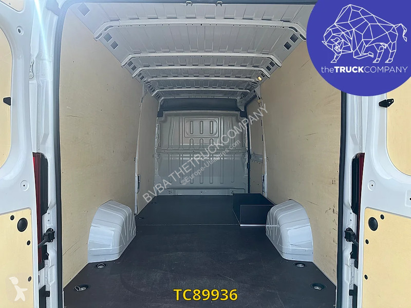 Véhicule utilitaire Opel 2.2 CDTI L4H2