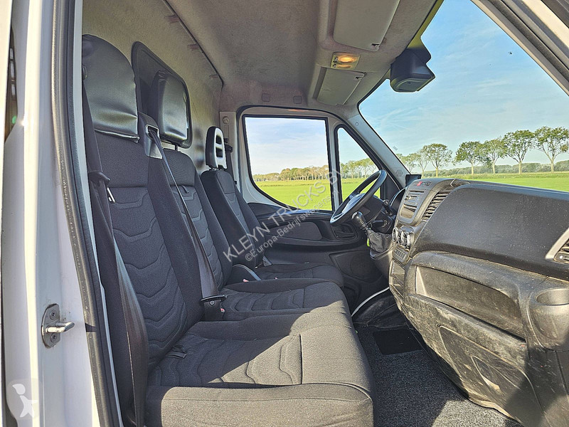 Véhicule utilitaire Iveco 35S13 L2H2 ac...