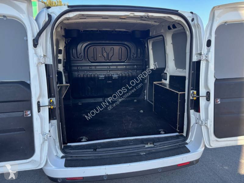 Véhicule utilitaire Fiat MJT 95