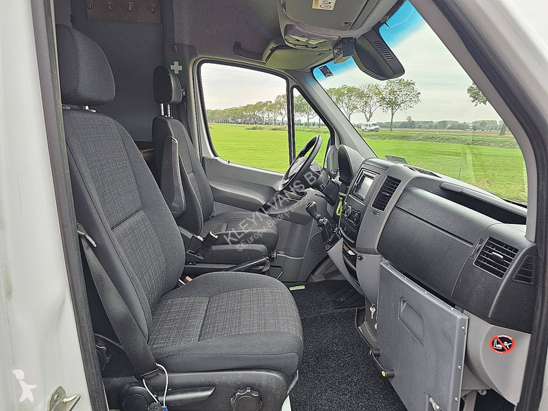 Véhicule utilitaire Mercedes 519 L2H2 N1 V6...