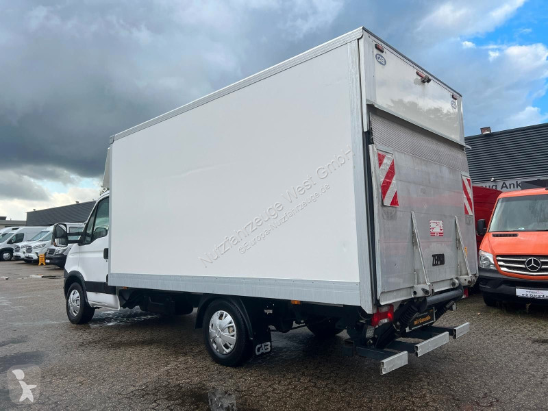 Véhicule utilitaire Iveco 35S15 Koffer...