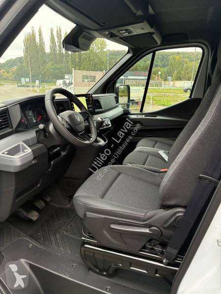 Renault 150 DCI van