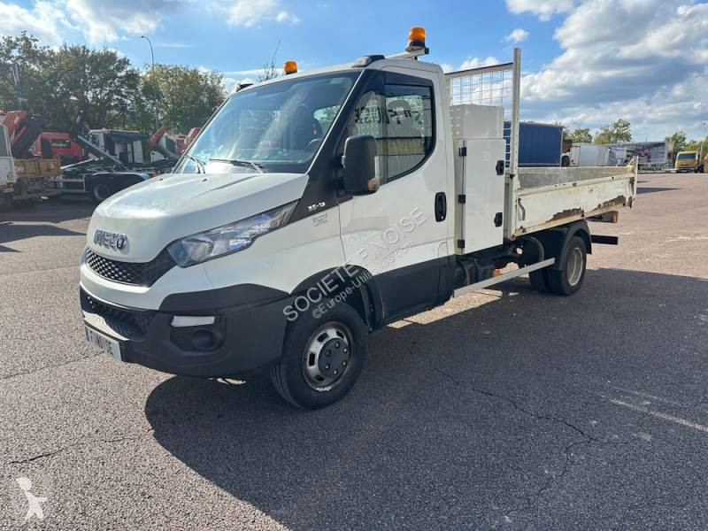 Iveco 35C13 van