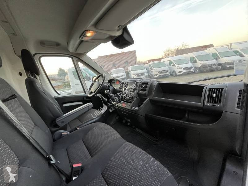 Peugeot 2.2 blue HDI 140 ASPHALT van