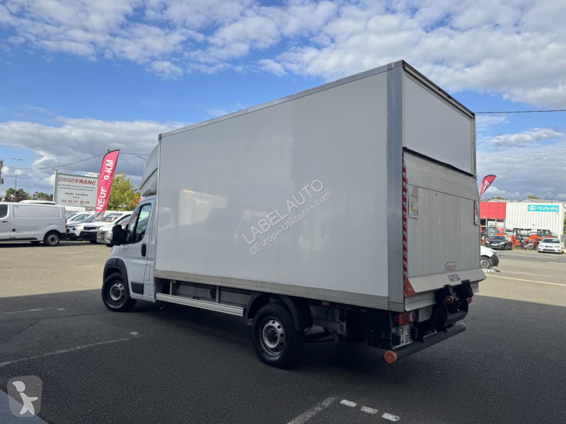 Fiat DUCATO CAISSE 20M3 + HAYON 3T5 MAXI 2.2...