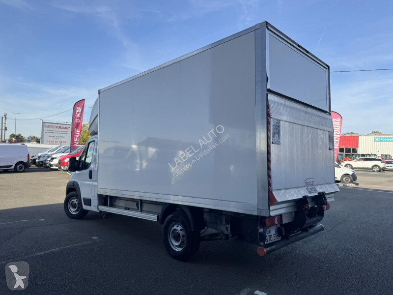 Fiat DUCATO CAISSE 20M3 + HAYON 3T5 MAXI 2.2...