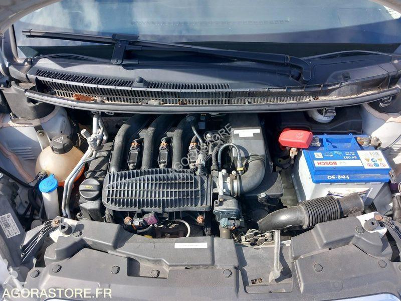 Peugeot 108 van
