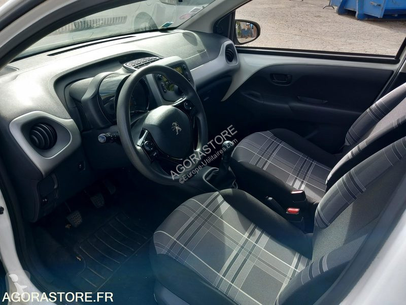 Peugeot 108 van