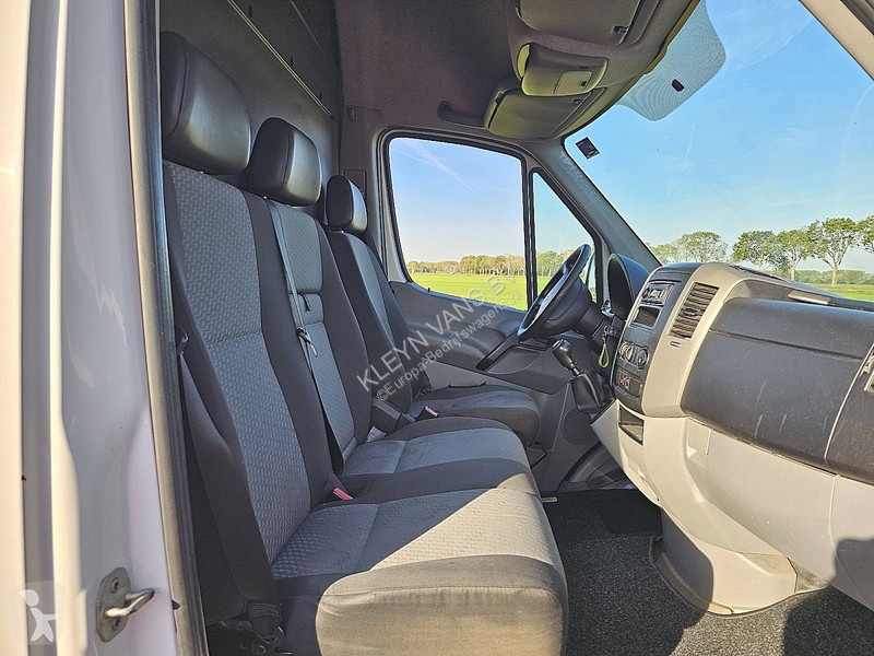 Volkswagen  2 van