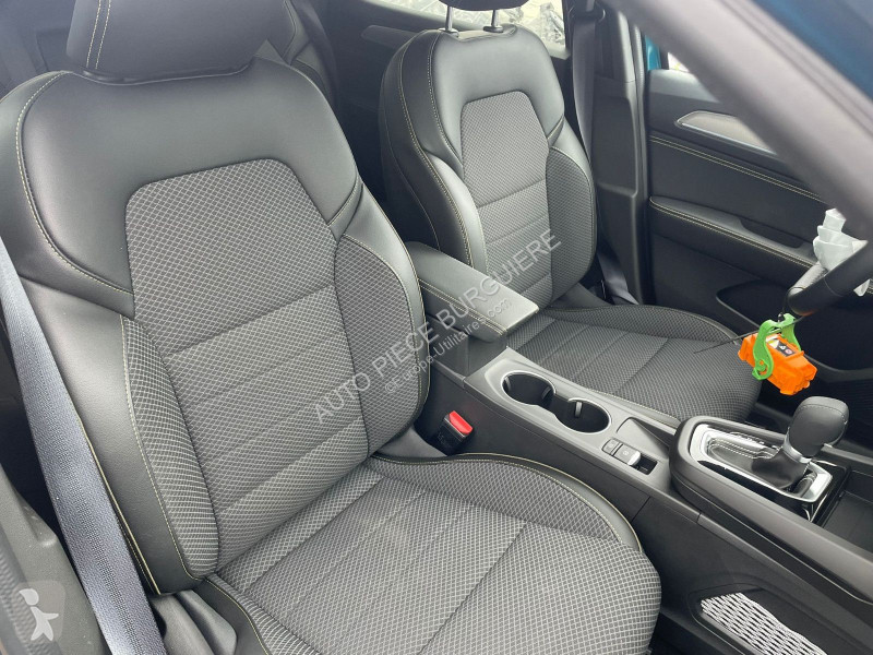 Užitkové vozidlo Renault 1.6 E-Tech Hybride 145...