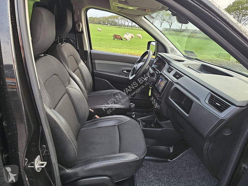 Užitkové vozidlo Renault 1.5 ac carplay EURO6...
