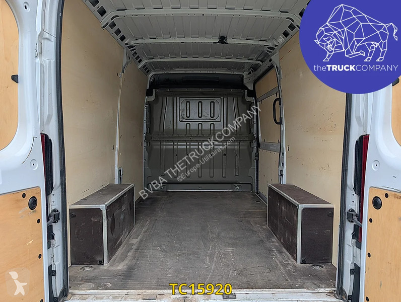Peugeot 160cv L2H2 BV AUTO van