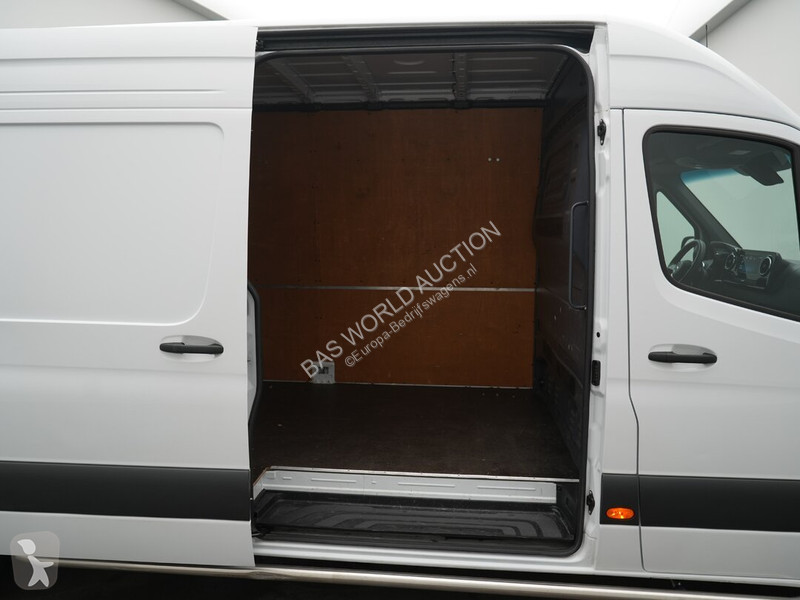 Mercedes 315 CDI van